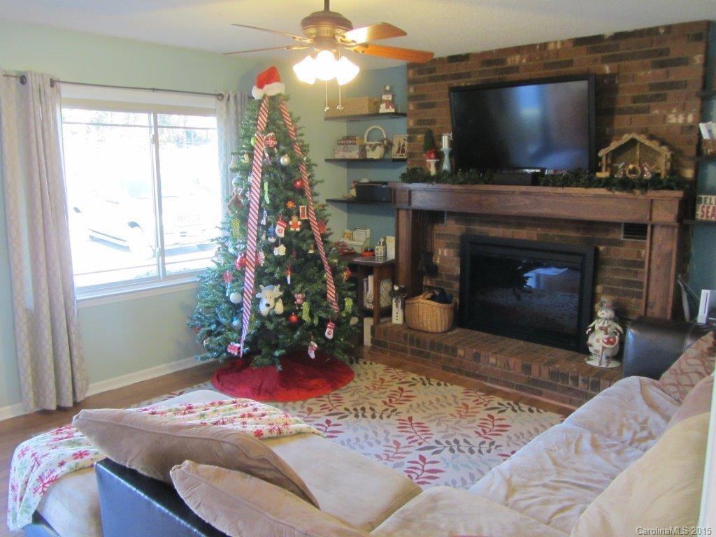 5659 Valley Field Road Southeast Hickory, NC 28602 - Photo 5 of 24 Gallery Image 5