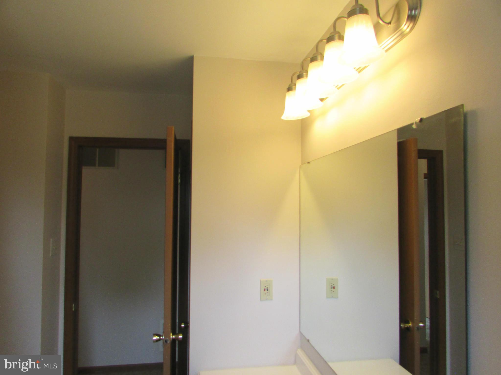 3304 Augusta Road Manchester, MD 21102 - Photo 12 of 23 Bath