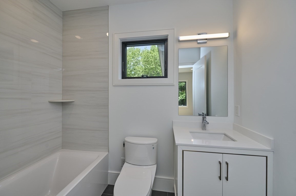 123 Fuller Street, Unit B Brookline, MA 02446 - Photo 25 of 41