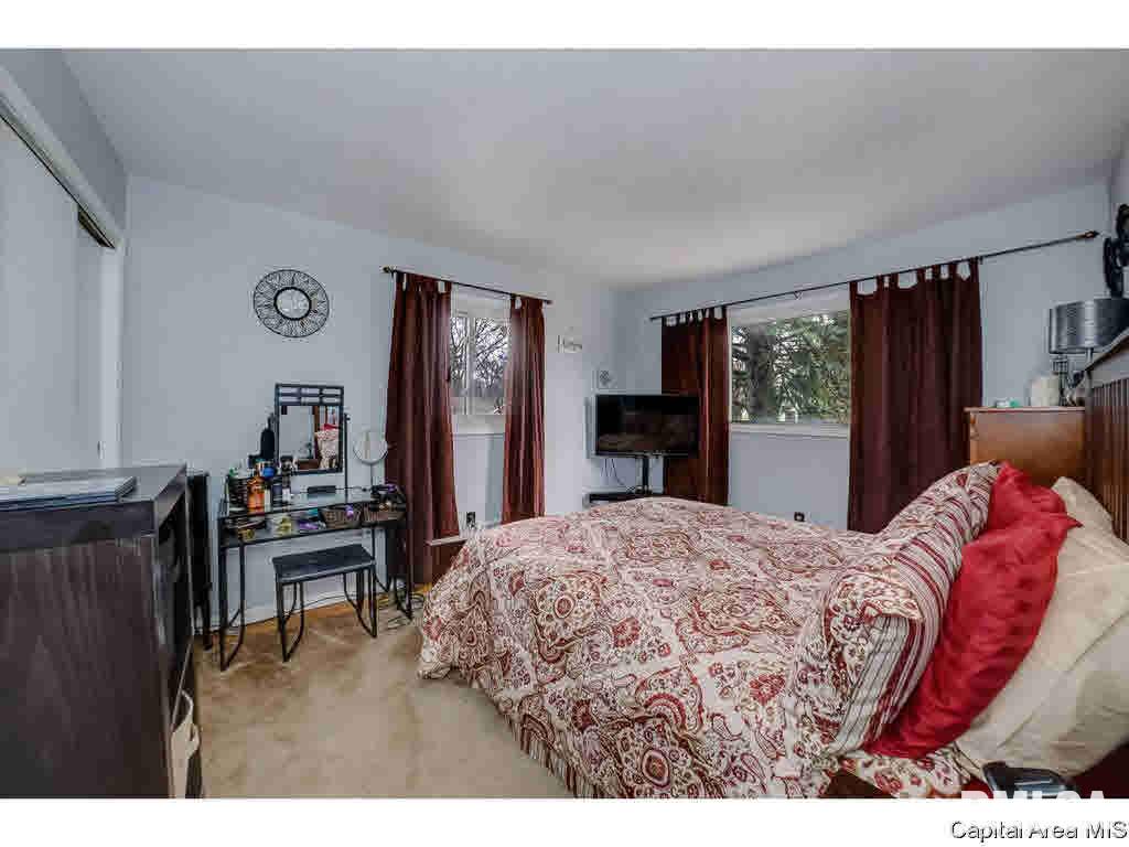 73 Bel Air Springfield, IL 62703 - Photo 17 of 34