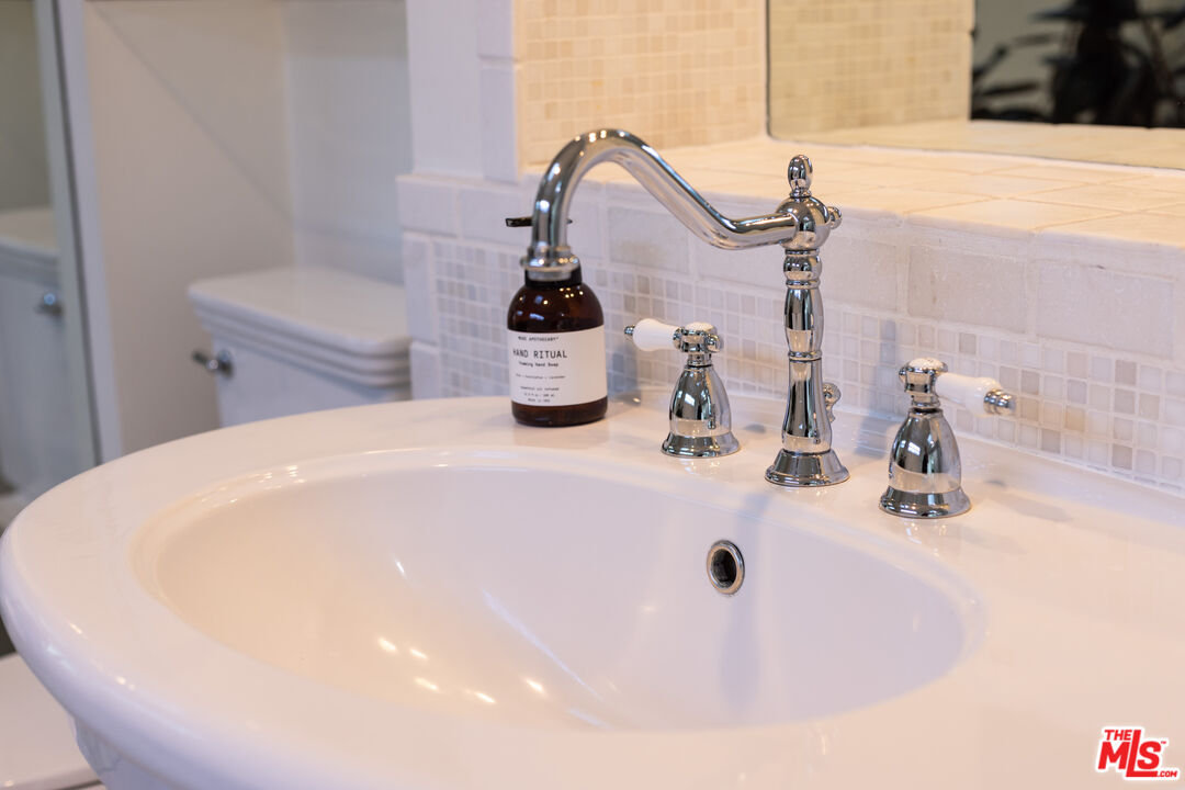 29500 Heathercliff Road, Unit 275 Malibu, CA 90265 - Photo 21 of 31