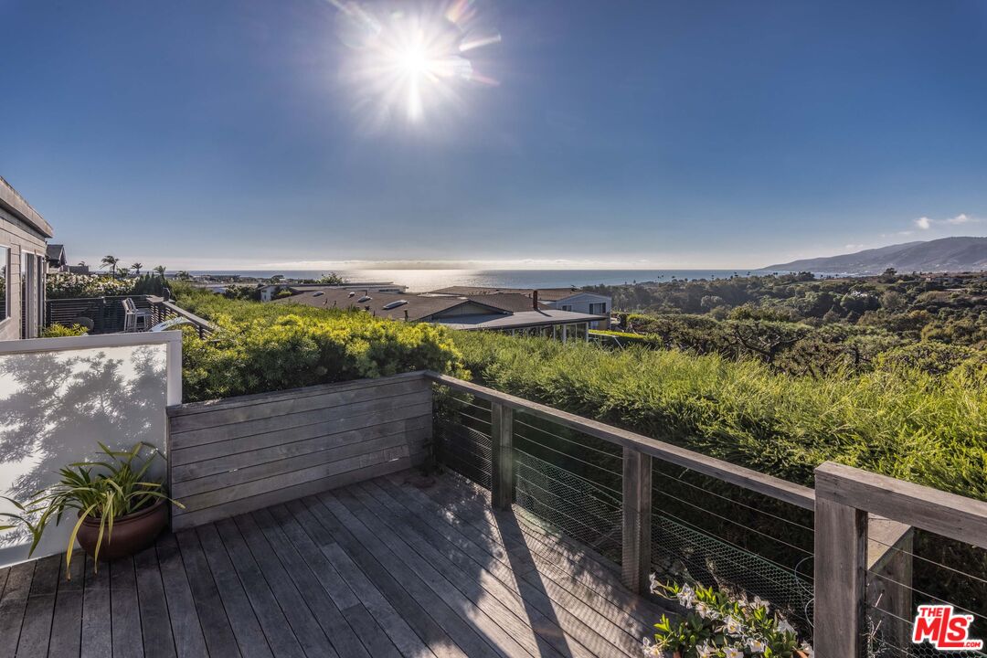 29500 Heathercliff Road, Unit 275 Malibu, CA 90265 - Photo 29 of 31