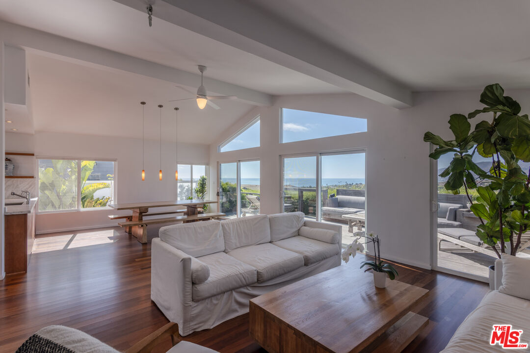 29500 Heathercliff Road, Unit 275 Malibu, CA 90265 - Photo 3 of 31