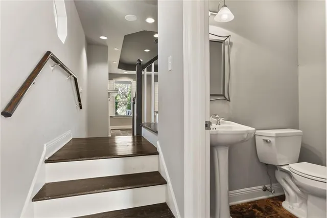 $539,000 | 87 Chateau Du Lac, Kenner, LA 70065