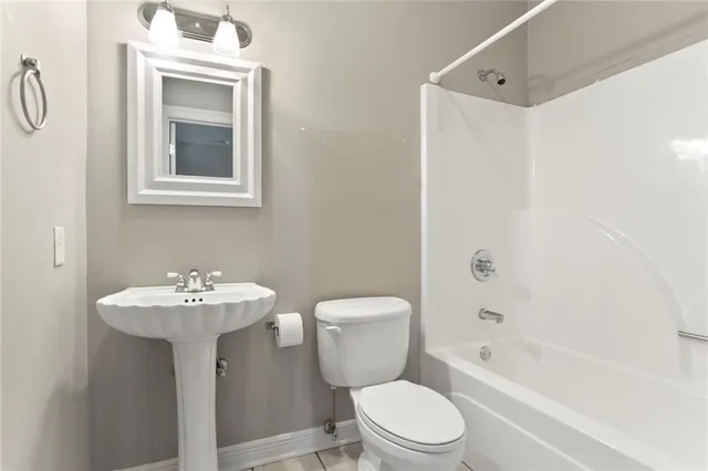 $539,000 | 87 Chateau Du Lac, Kenner, LA 70065