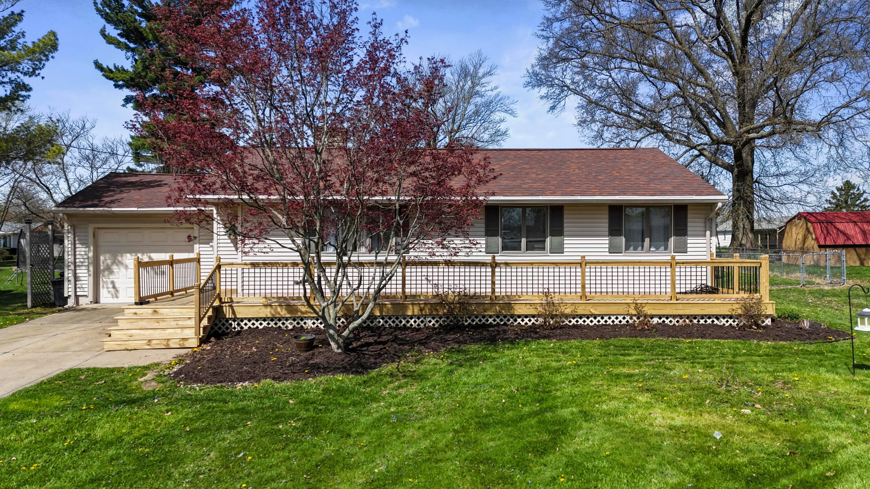 110 Hilltop Road Mansfield, OH 44906 - Photo 1 of 39 1