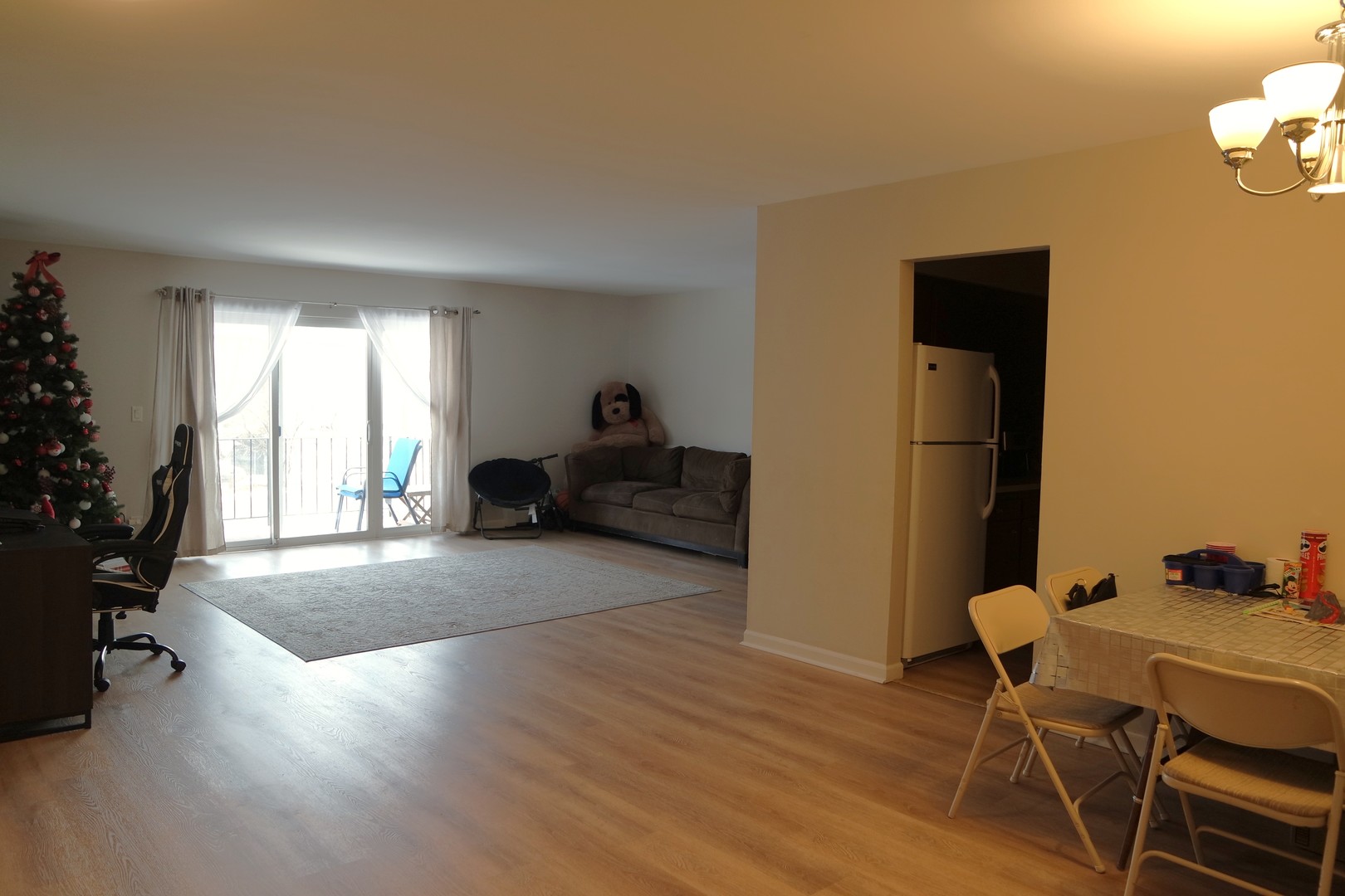 10381 Dearlove Road, Unit 2K Glenview, IL 60025 - Photo 2 of 8