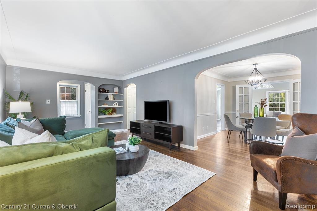 427 Maison Road Grosse Pointe, MI 48236 - Photo 8 of 37