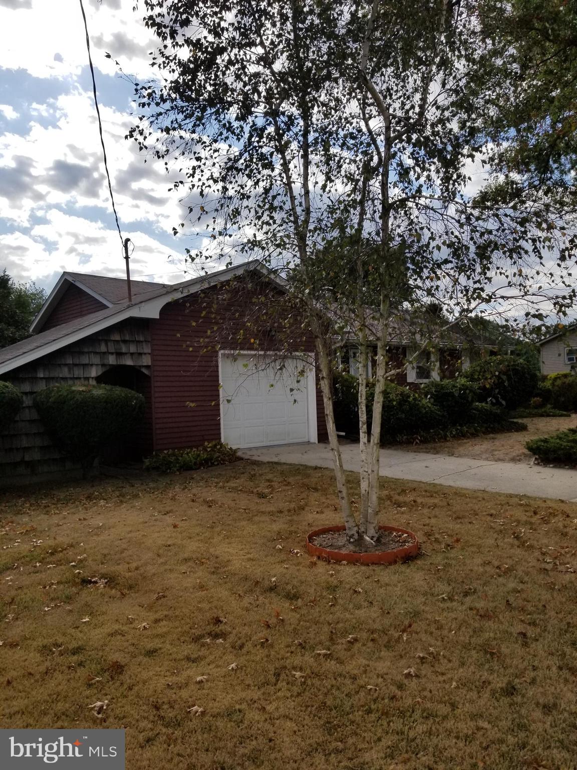 29 Illinois Road Pennsville, NJ 08070 - Photo 1 of 16