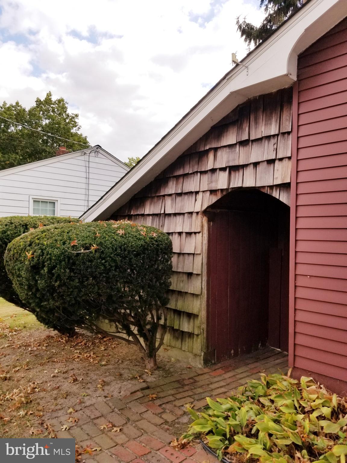 29 Illinois Road Pennsville, NJ 08070 - Photo 4 of 16