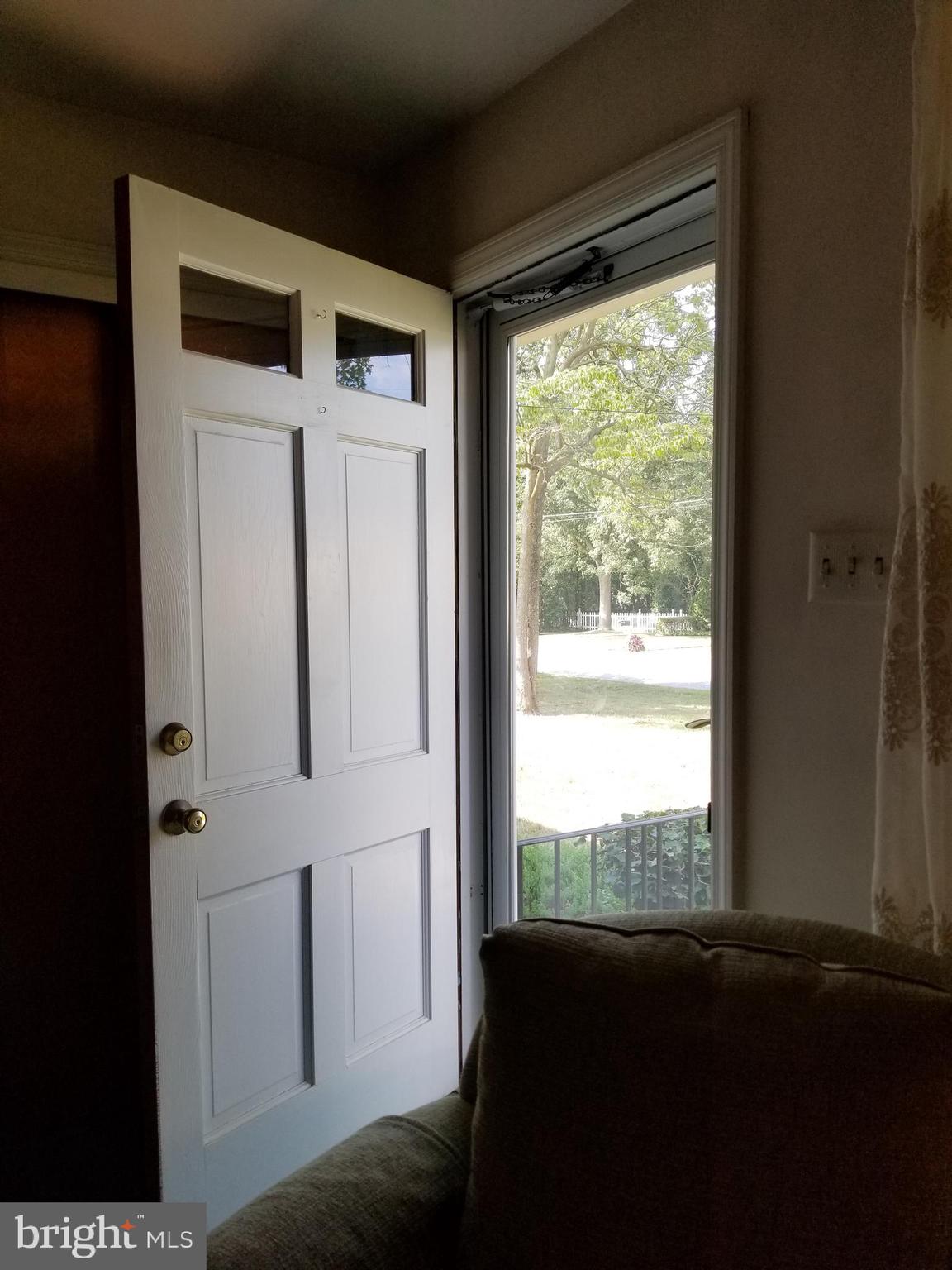 29 Illinois Road Pennsville, NJ 08070 - Photo 7 of 16