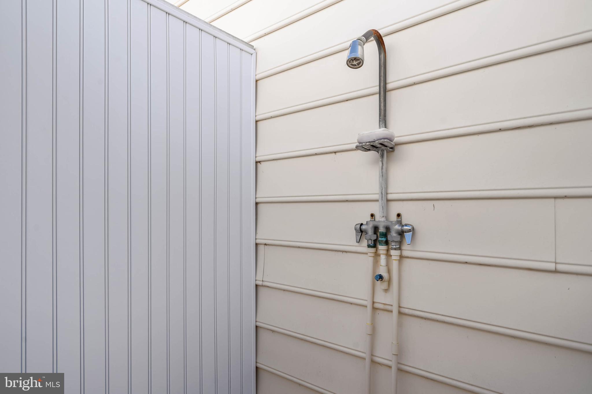 37140 Lord Baltimore Lane Ocean View, DE 19970 - Photo 48 of 56 Outdoor shower