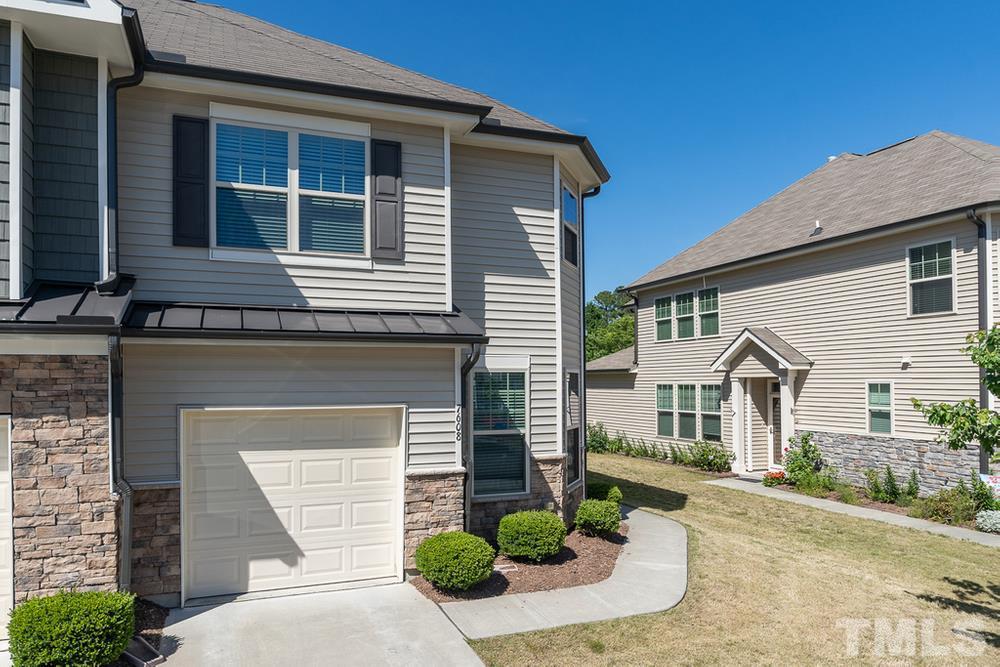 7608 Weathered Oak Way Raleigh, NC 27616 - Photo 2 of 30 Gallery Image 2