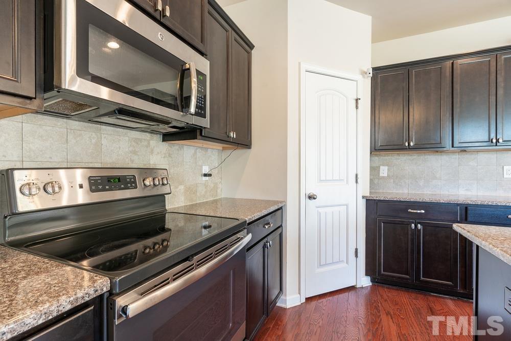 7608 Weathered Oak Way Raleigh, NC 27616 - Photo 11 of 30 Gallery Image 11