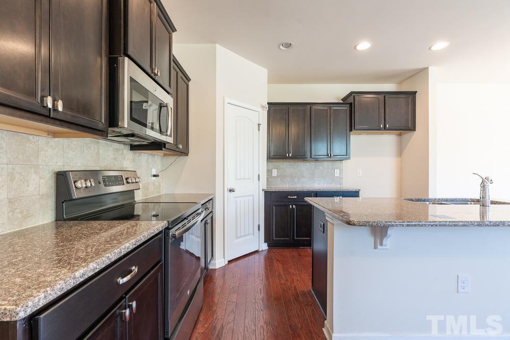 7608 Weathered Oak Way Raleigh, NC 27616 - Photo 10 of 30 Gallery Image 10