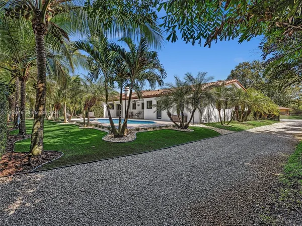 $2,675,000 | 4501 Southwest 133rd Avenue, Southwest Ranches, FL 33330