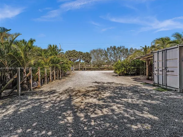 $2,675,000 | 4501 Southwest 133rd Avenue, Southwest Ranches, FL 33330