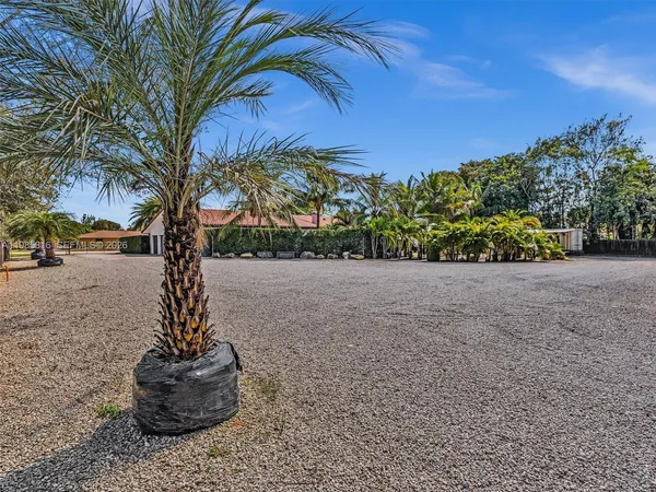 $2,675,000 | 4501 Southwest 133rd Avenue, Southwest Ranches, FL 33330