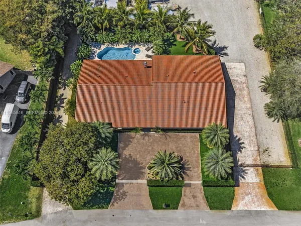 $2,675,000 | 4501 Southwest 133rd Avenue, Southwest Ranches, FL 33330