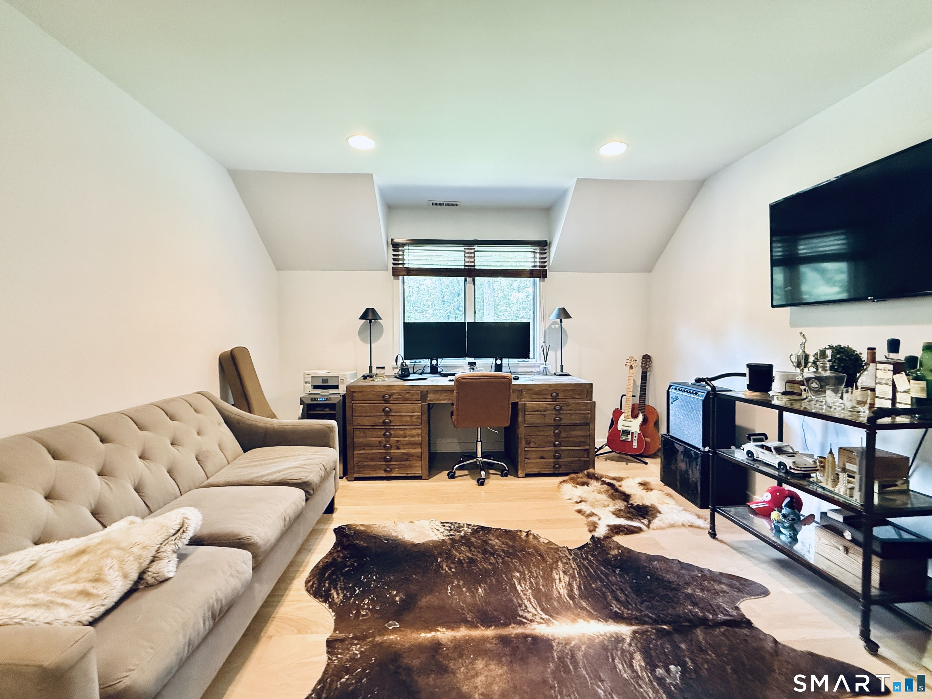 436 Rock Rimmon Road Stamford, CT 06903 - Photo 22 of 35 Gallery Image 22