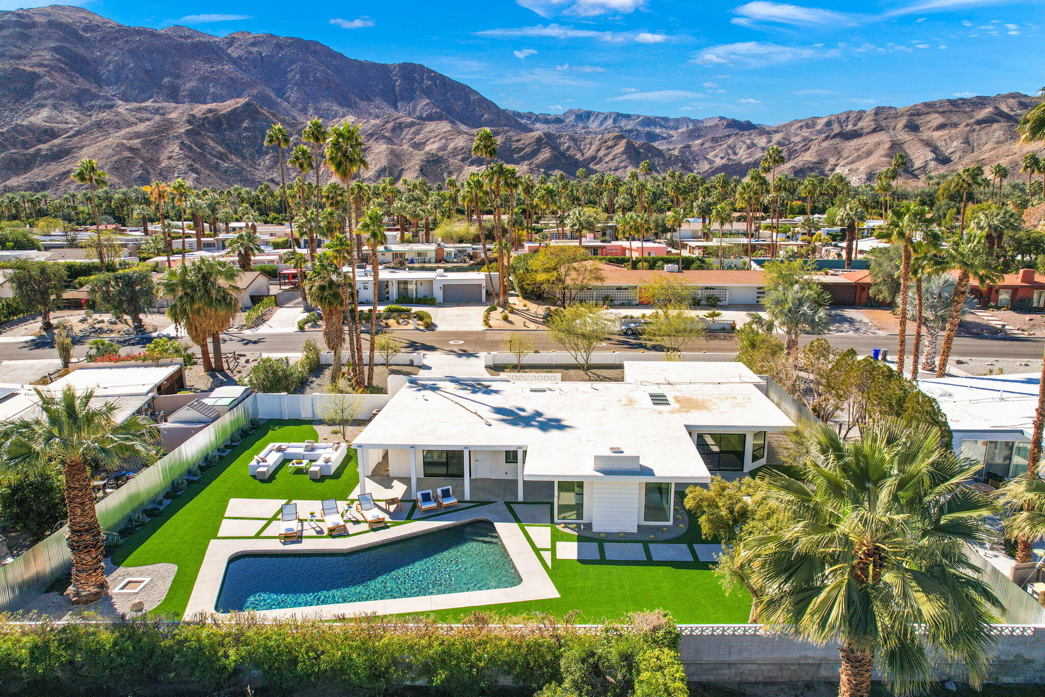 71428 Biskra Road Rancho Mirage, CA 92270 - Photo 2 of 40 58-web-or-mls-DJI_0937