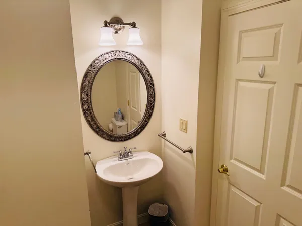 $415,000 | 3 Abbey Lane, Unit 7, Meredith, NH 03253