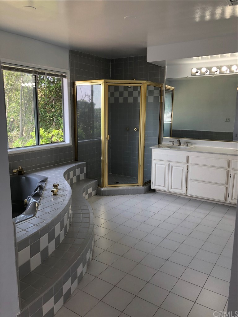 1130 Encanto Drive Arcadia, CA 91007 - Photo 12 of 17