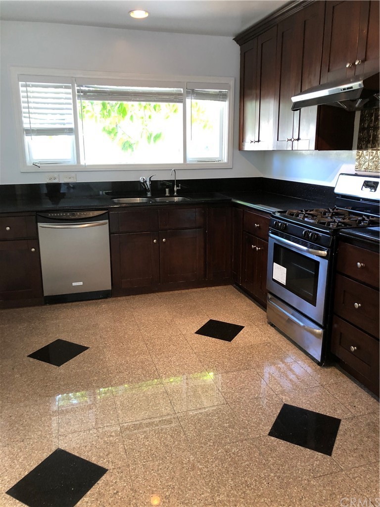 1130 Encanto Drive Arcadia, CA 91007 - Photo 5 of 17