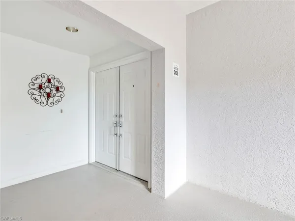 $1,600,000 | 583 Audubon Boulevard, Unit C201, Naples, FL 34110