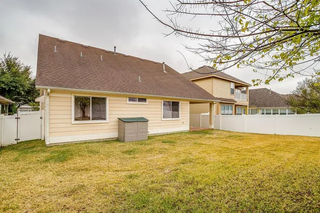 a view of an ocean plan