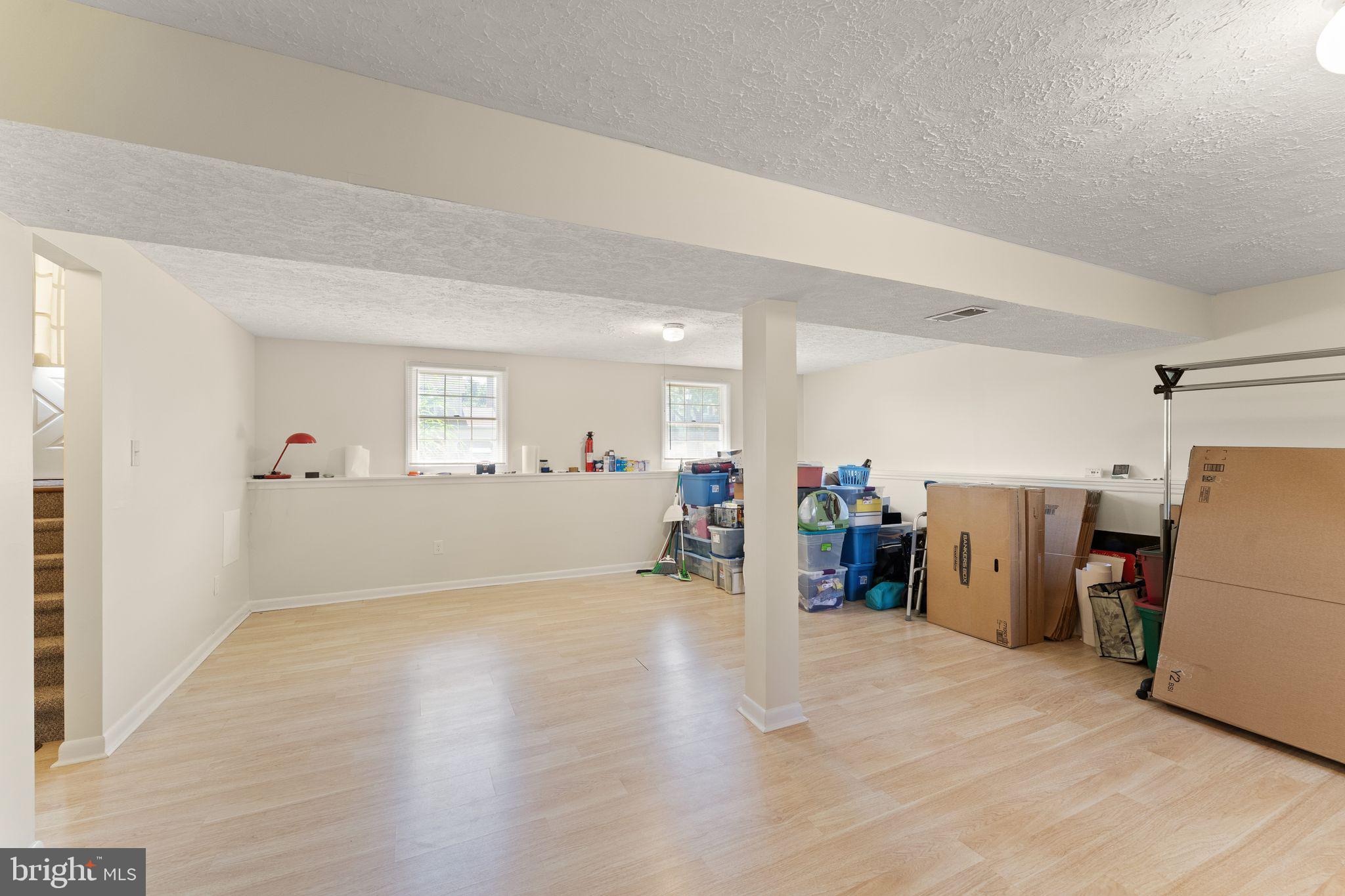 209 Rector Street Sterling, VA 20164 - Photo 33 of 56 Gallery Image 33