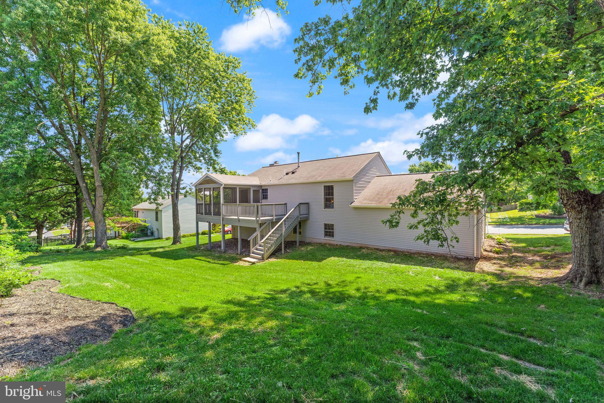 209 Rector Street Sterling, VA 20164 - Photo 53 of 56 Gallery Image 53