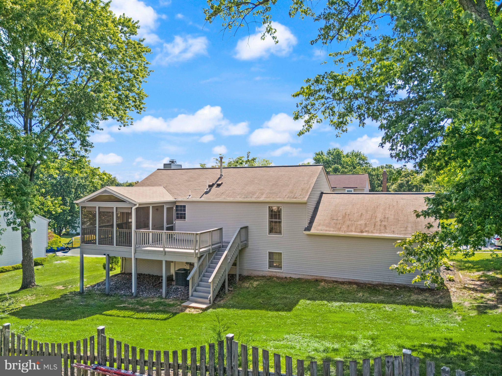 209 Rector Street Sterling, VA 20164 - Photo 54 of 56 Gallery Image 54