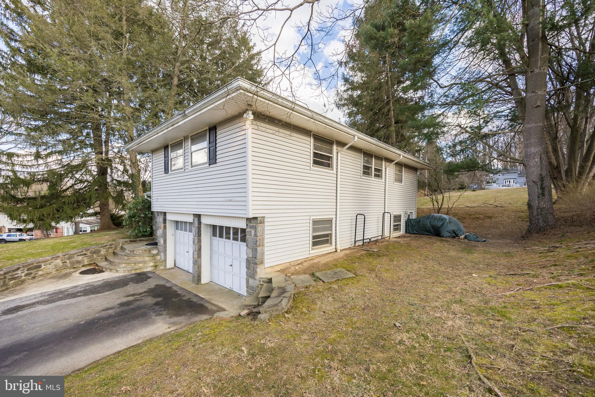 198 Devonshire Road Devon, PA 19333 - Photo 16 of 25