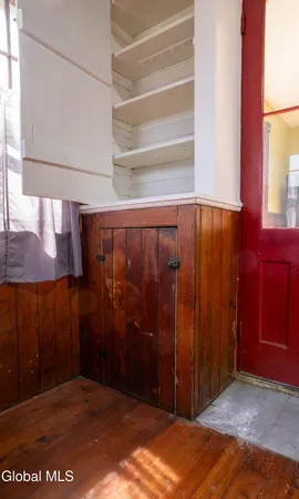 $1,425 | 546 5th Avenue, Unit 1, Troy, NY 12182