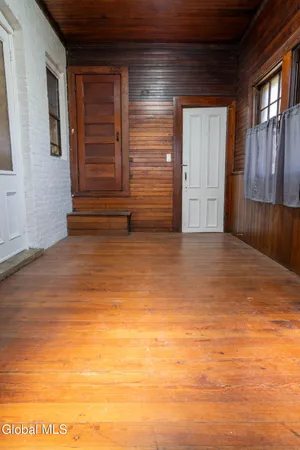 $1,425 | 546 5th Avenue, Unit 1, Troy, NY 12182