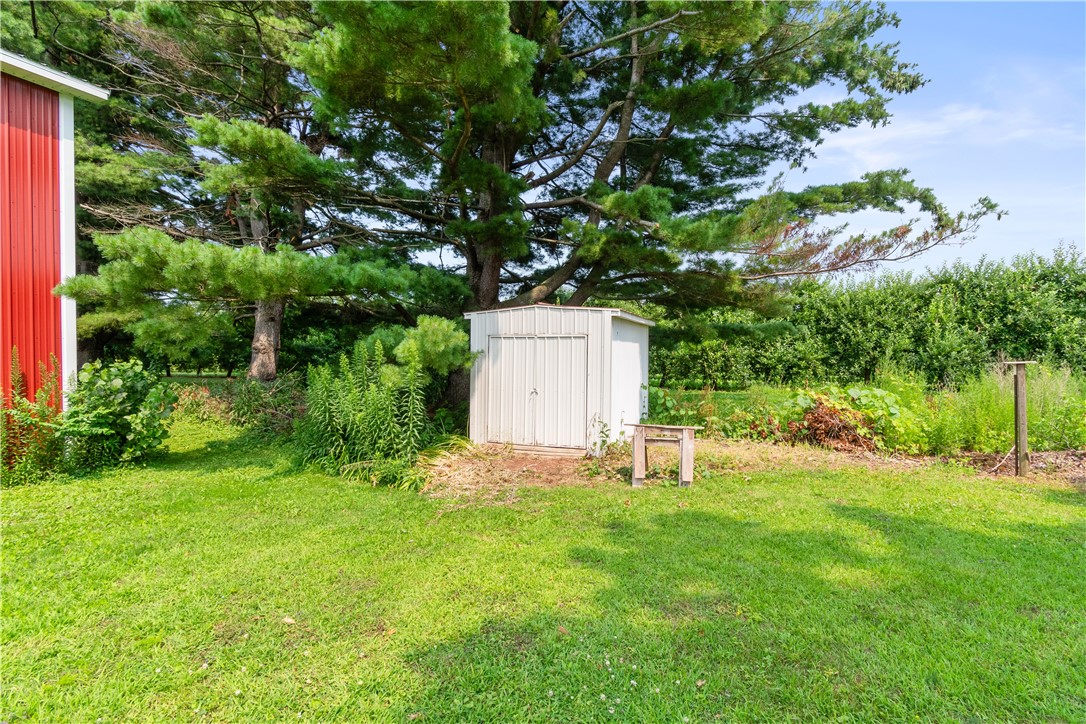 6592 Tuckahoe Road Williamson, NY 14589 - Photo 39 of 40 There’s even a shed to store your lawn care tools