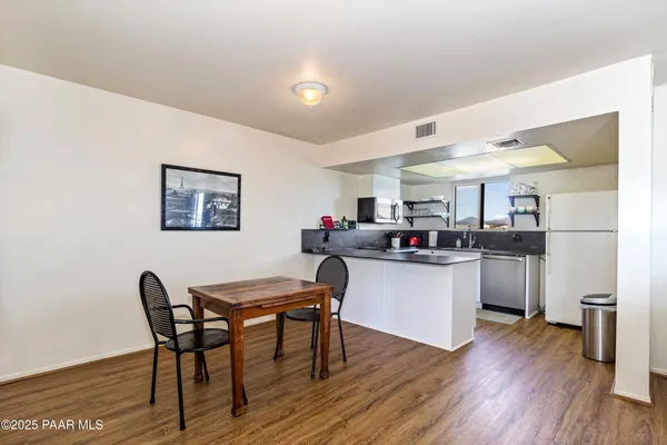 $274,900 | 6152 Antelope Villas Circle, Unit 227, Prescott, AZ 86305