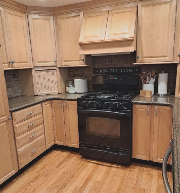 40 Raymond Road Salem, MA 01970 - Photo 5 of 20 Gallery Image 5