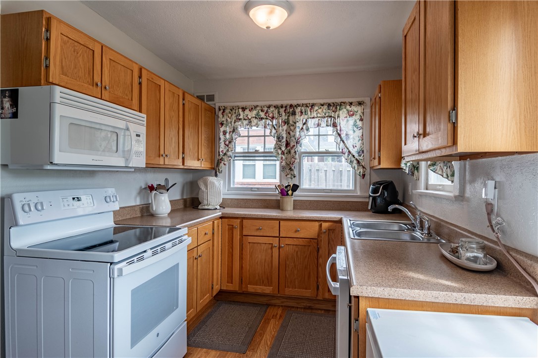 324 North Summit Avenue Decatur, IL 62522 - Photo 9 of 20