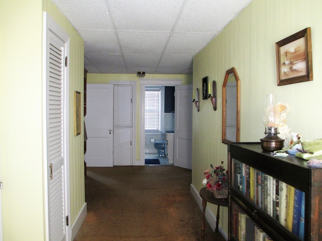 99 Barnard Road Worcester, MA 01605 - Photo 12 of 18 Gallery Image 12