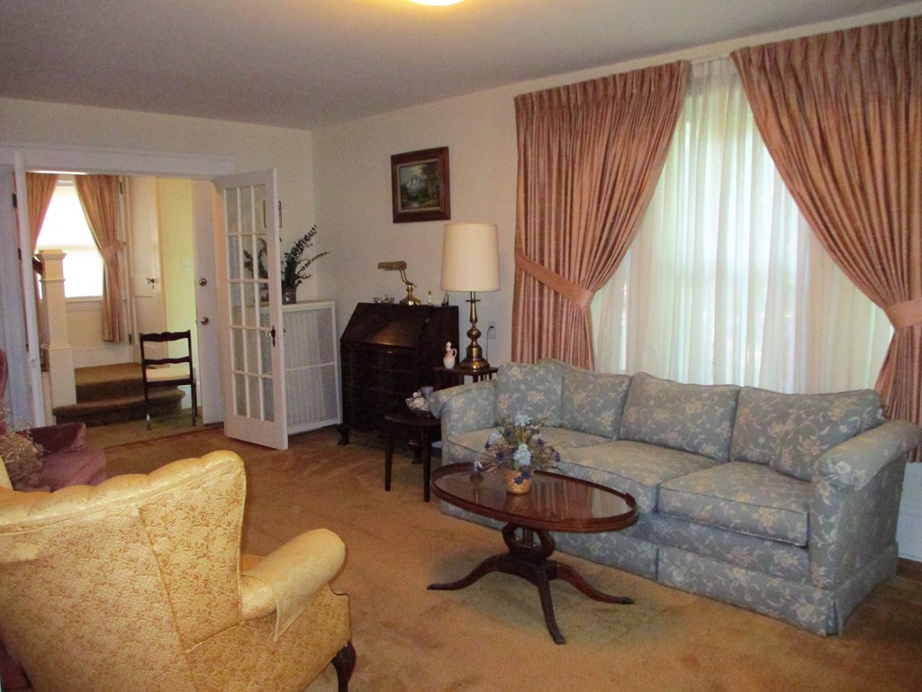 99 Barnard Road Worcester, MA 01605 - Photo 5 of 18 Gallery Image 5