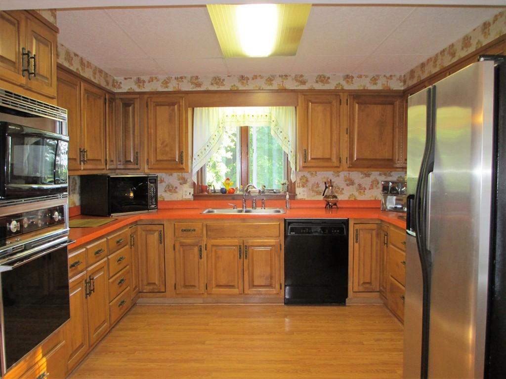 99 Barnard Road Worcester, MA 01605 - Photo 7 of 18 Gallery Image 7