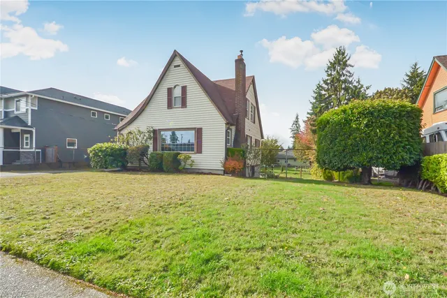 $470,000 | 7024 South Park Avenue, Tacoma, WA 98408