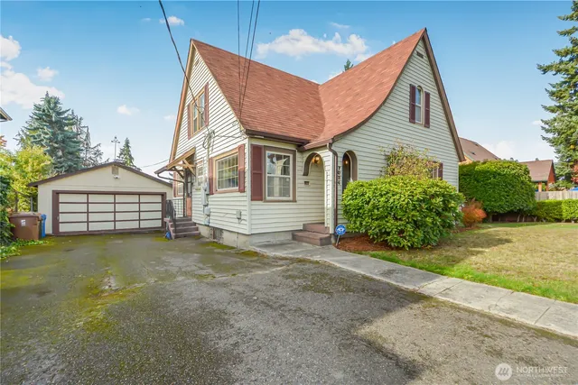 $470,000 | 7024 South Park Avenue, Tacoma, WA 98408