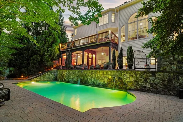 $900,000 | 5555 Hampstead Way, Johns Creek, GA 30097