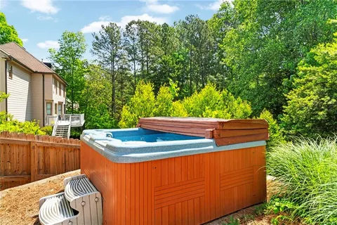 $900,000 | 5555 Hampstead Way, Johns Creek, GA 30097