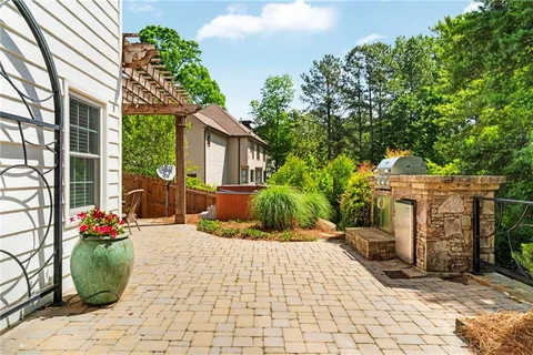 $900,000 | 5555 Hampstead Way, Johns Creek, GA 30097