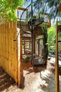 $900,000 | 5555 Hampstead Way, Johns Creek, GA 30097