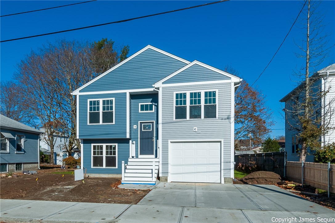 22 Busby Street Pawtucket, RI 02860 - Photo 2 of 8 Gallery Image 2